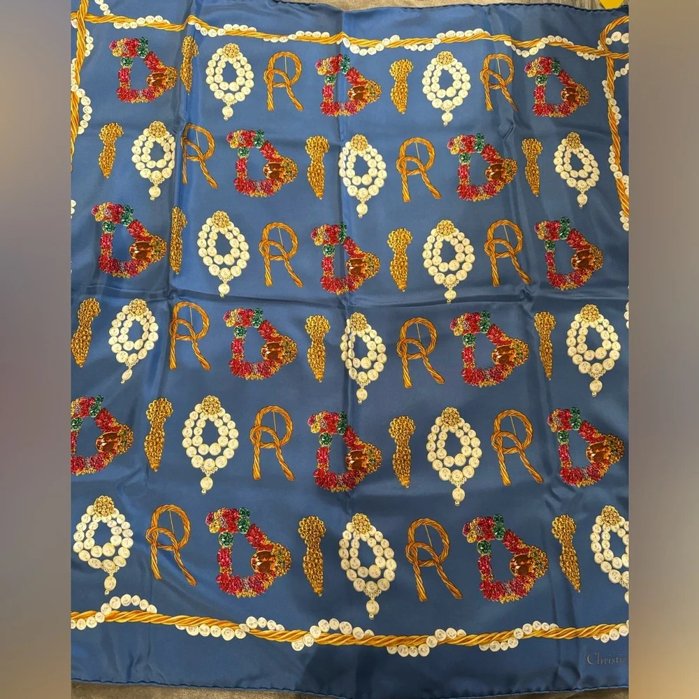 Vintage silk Christian Dior Jewel 💎 scarf
